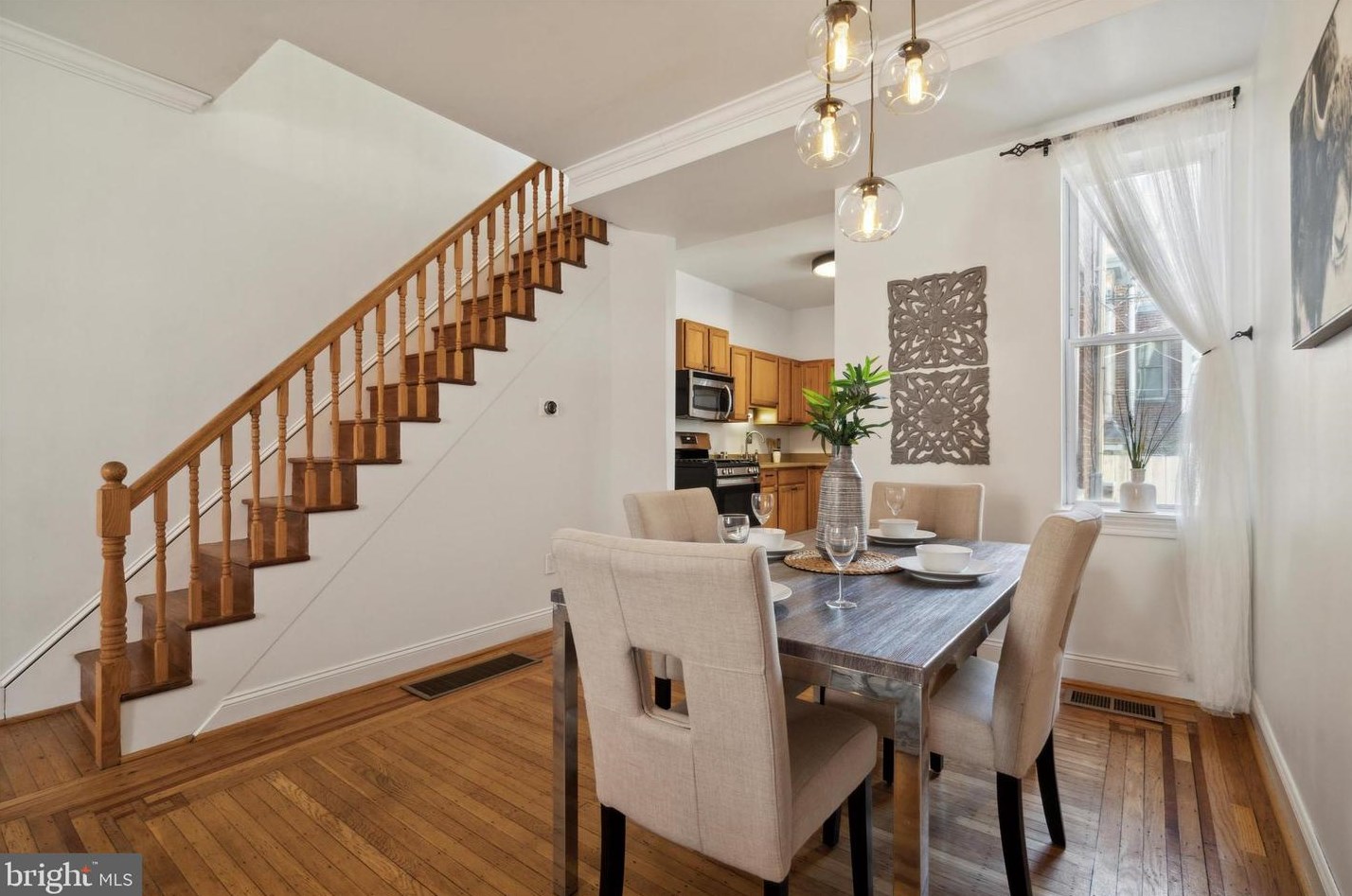 2618 Swain St, Philadelphia PA  19130-2407 exterior