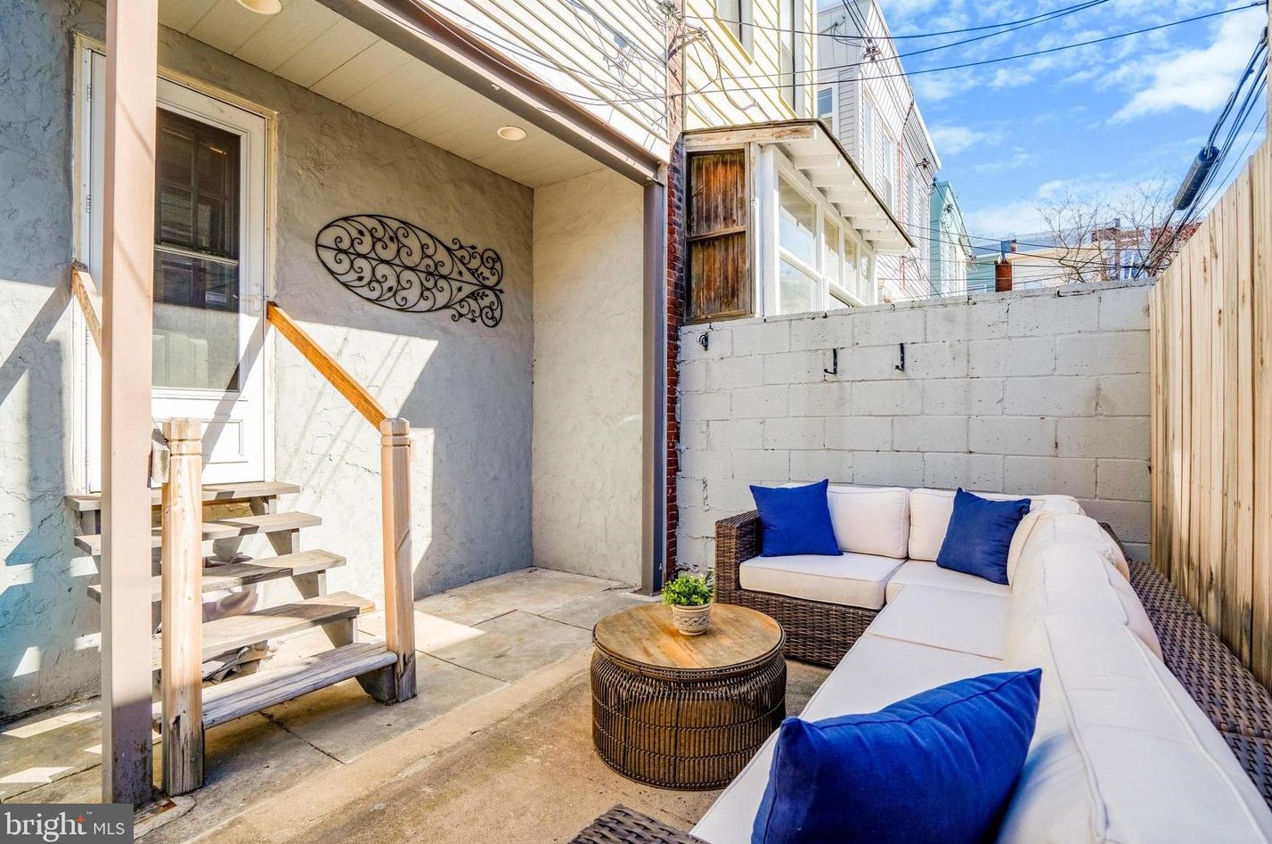 2618 Swain St, Philadelphia PA  19130-2407 exterior