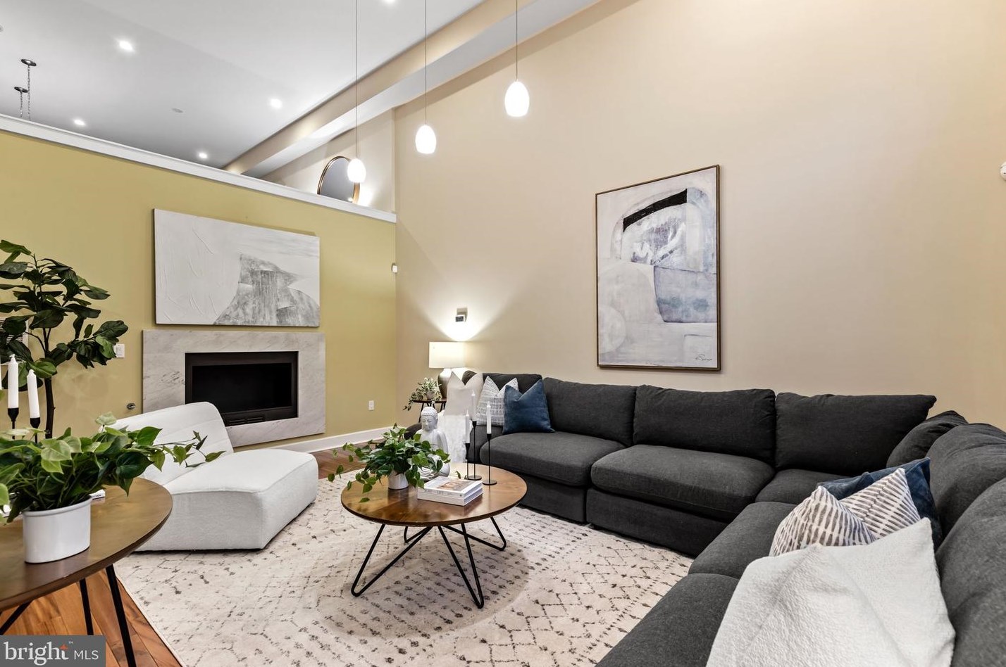 830 Swanson St, Philadelphia, PA 19147-4339