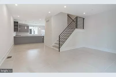 2002 Renaissance Walk # 2, Philadelphia, PA 19145 - Photo 26