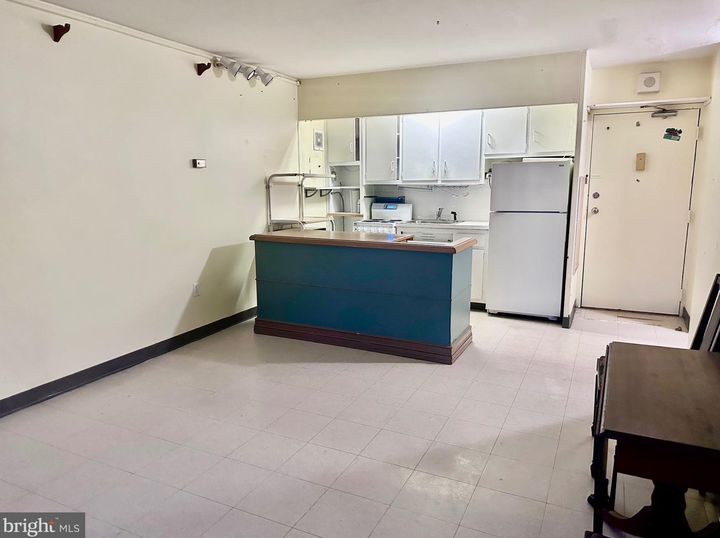 118 S 21st St #1421, Philadelphia, PA 19103
