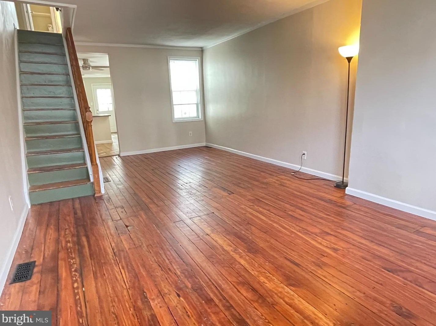 1813 Memphis St, Philadelphia, PA 19125