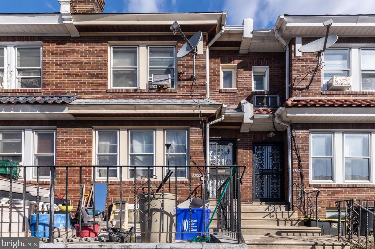 231 Kenilworth Ave, Philadelphia, PA 19120-1411