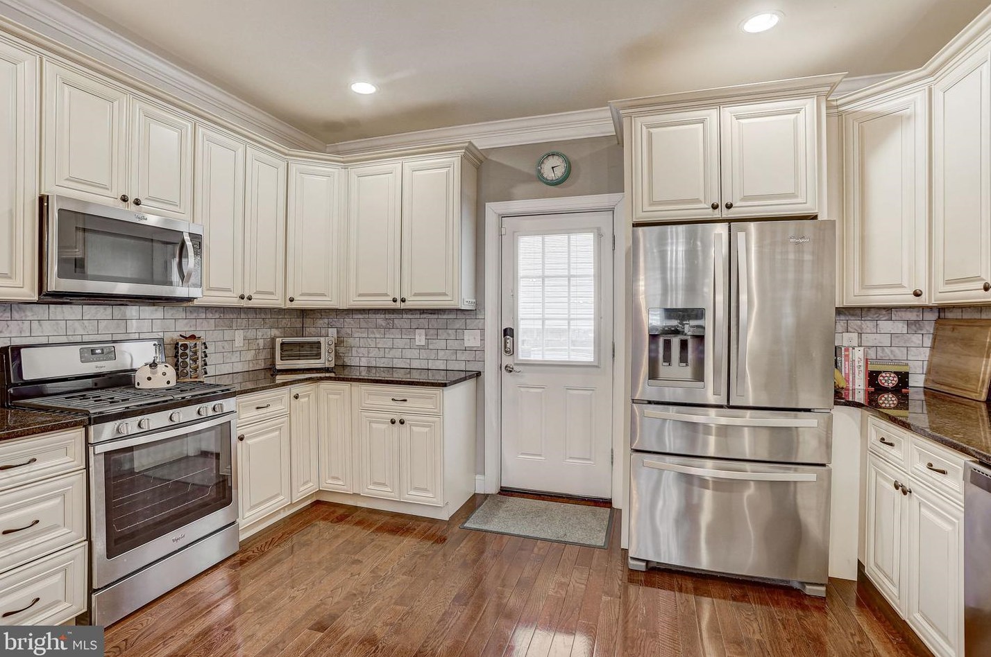 641 Morris St, Philadelphia PA  19148-1201 exterior