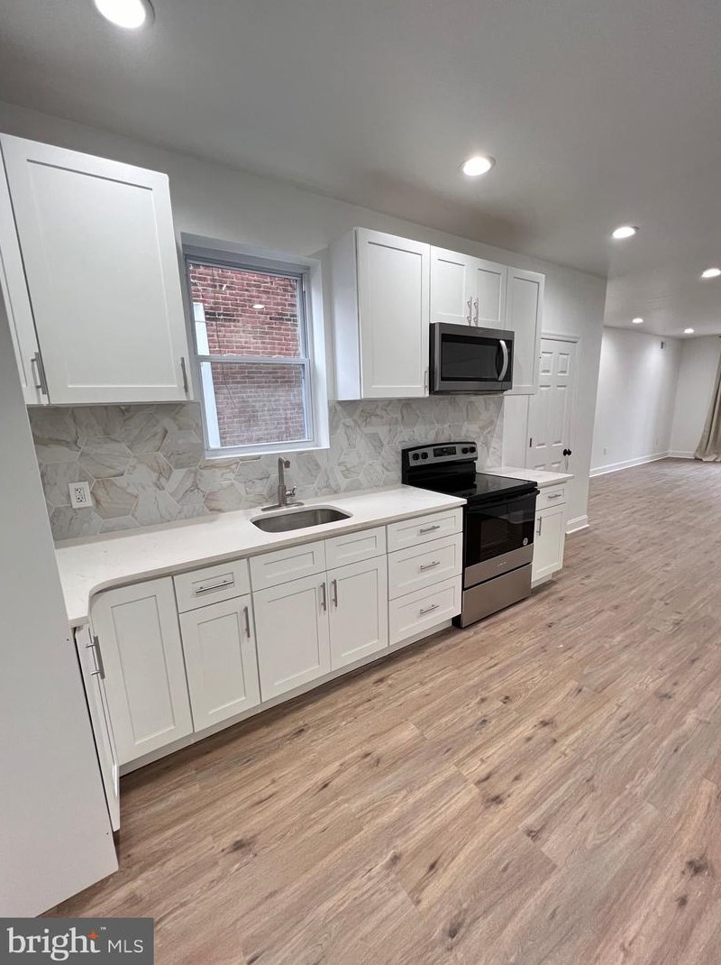 3041 Stiles St, Philadelphia PA  19121-4410 exterior