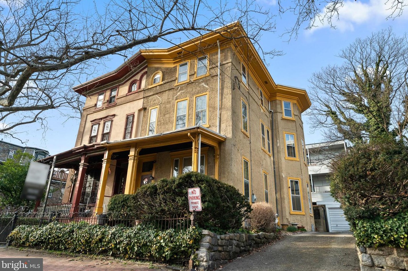 3417 Hamilton St, Philadelphia, PA 19104