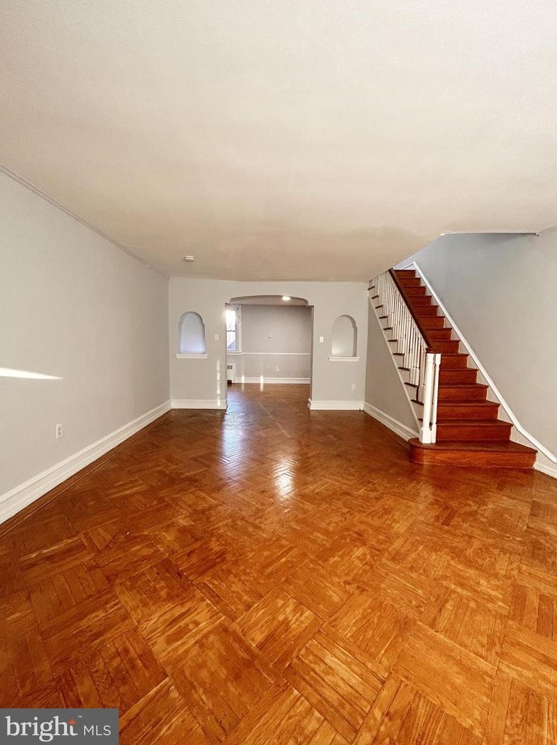 5239 Westford Rd, Philadelphia, PA 19120-3618