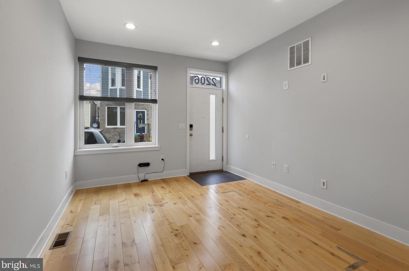 2206 Albert St, Philadelphia PA  19125-1805 exterior