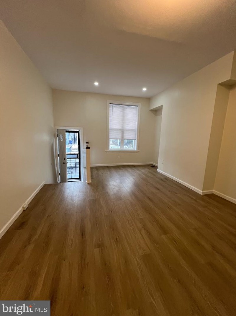 2664 Emerald St, Philadelphia, PA 19125
