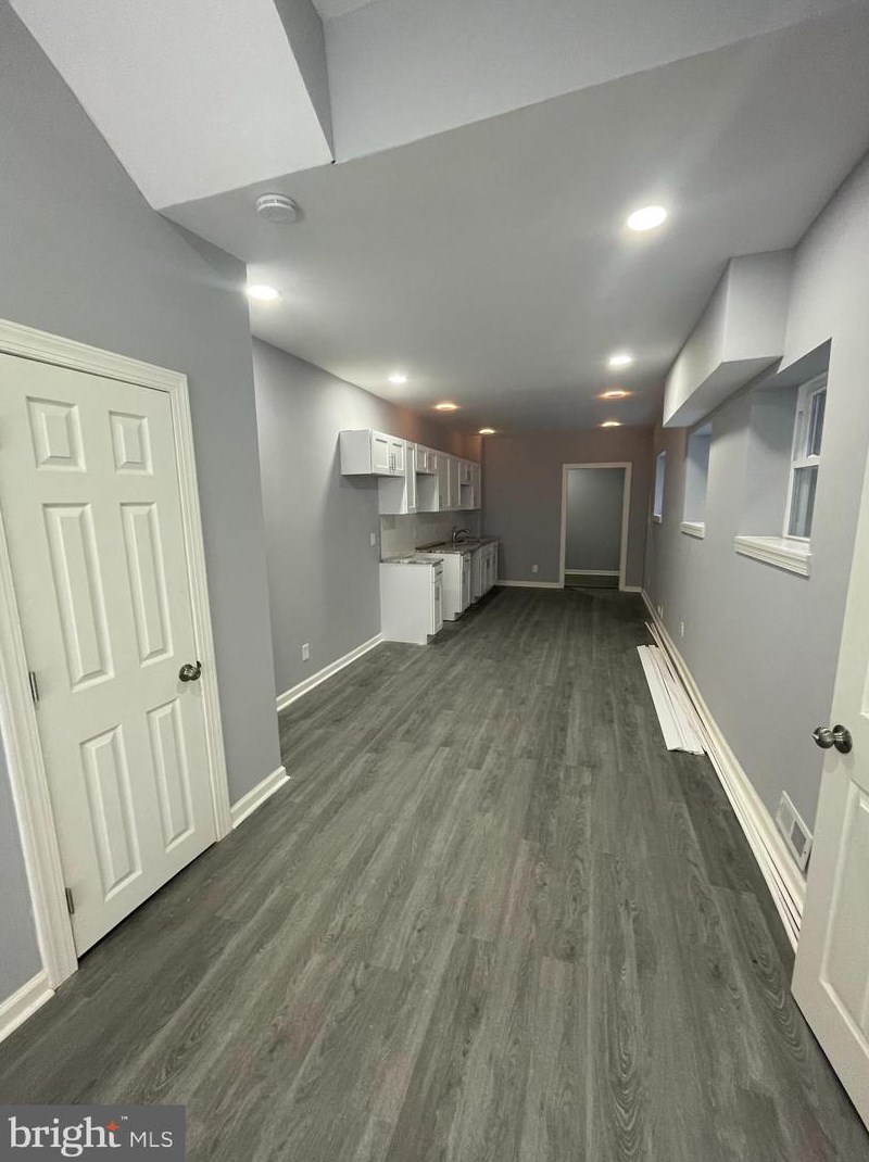 1531 Tasker St, Philadelphia, PA 19145