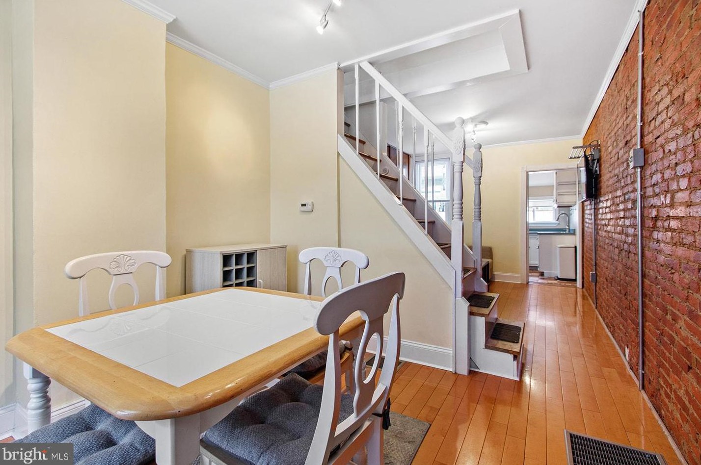 1112 Wilt St, Philadelphia, PA 19125-3432