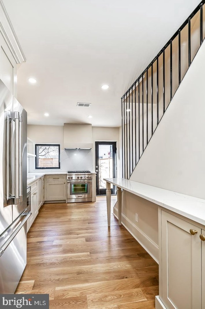 1456 Wilt St, Philadelphia PA  19125-2711 exterior