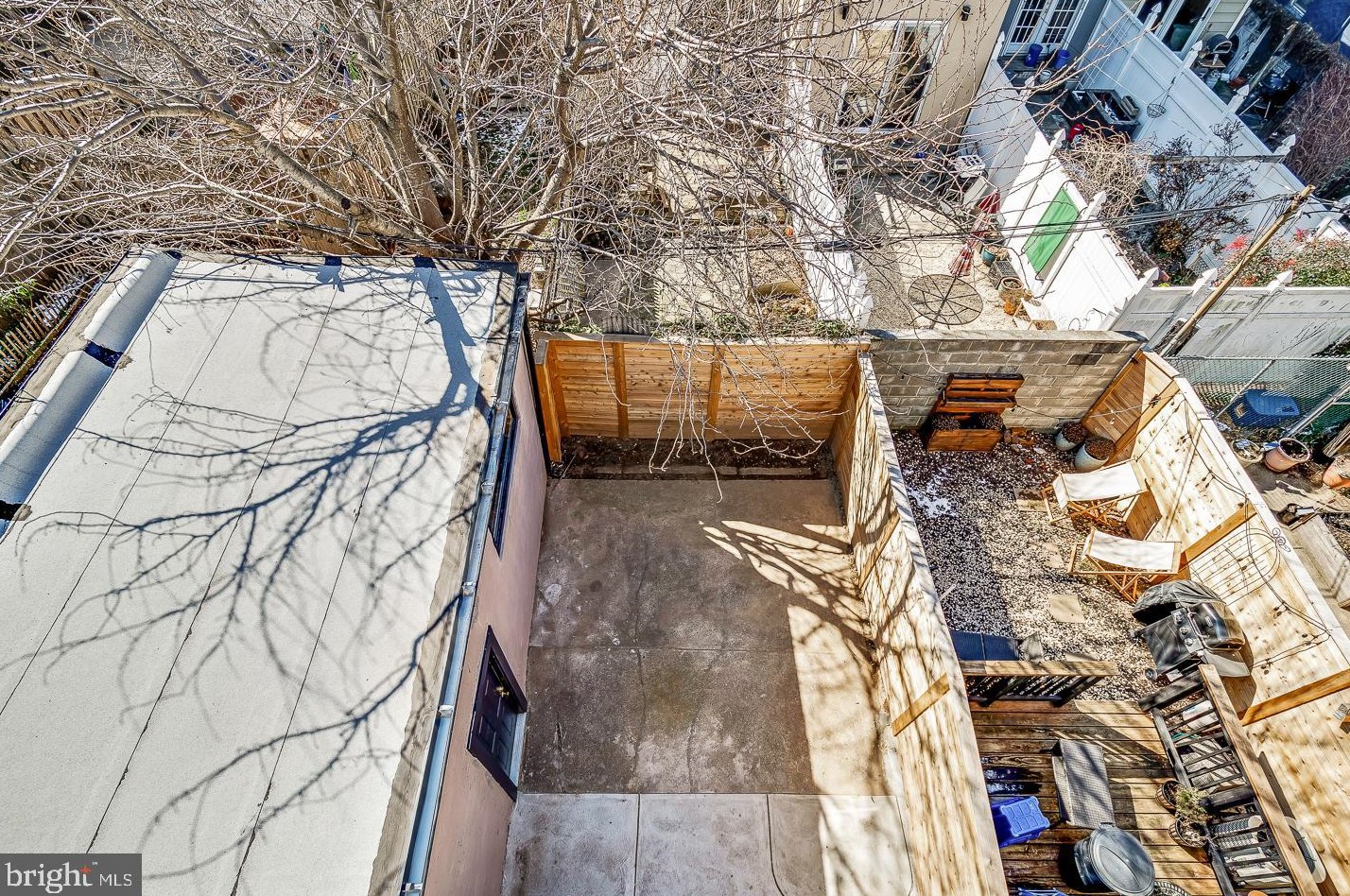 1456 Wilt St, Philadelphia PA  19125-2711 exterior