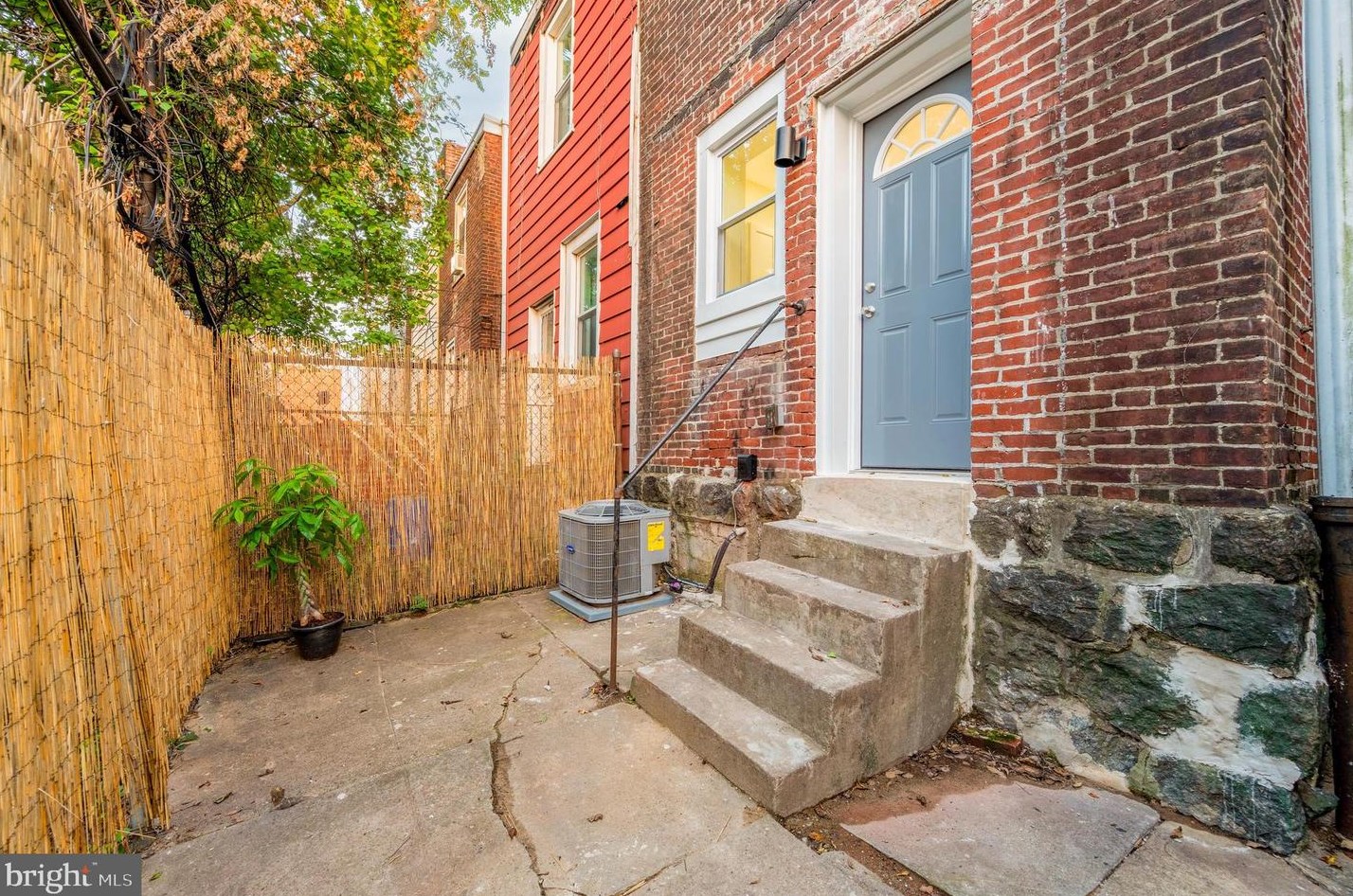 5537 Osage Ave, Philadelphia PA  19143-1315 exterior