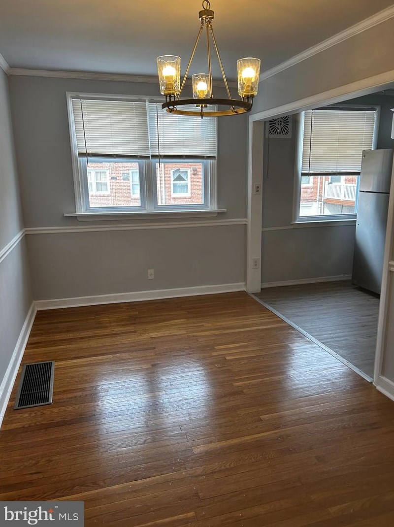 7619 Wyndale Ave, Philadelphia PA 19151-2707 exterior