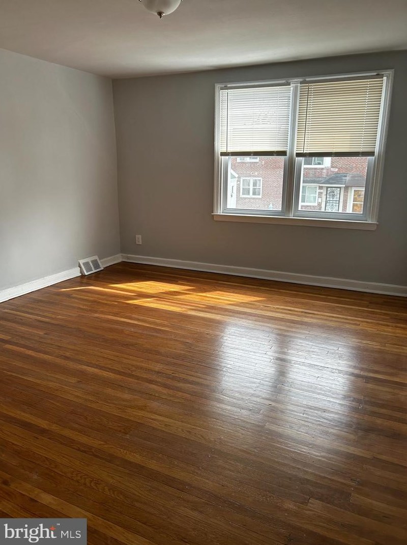 7619 Wyndale Ave, Philadelphia PA 19151-2707 exterior