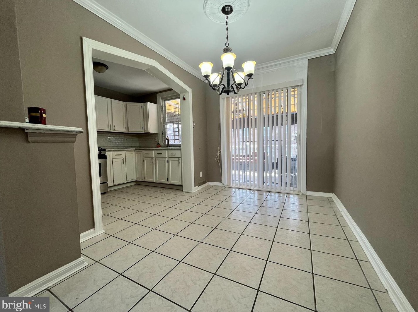 610 Raymond St, Philadelphia, PA 19120-4610