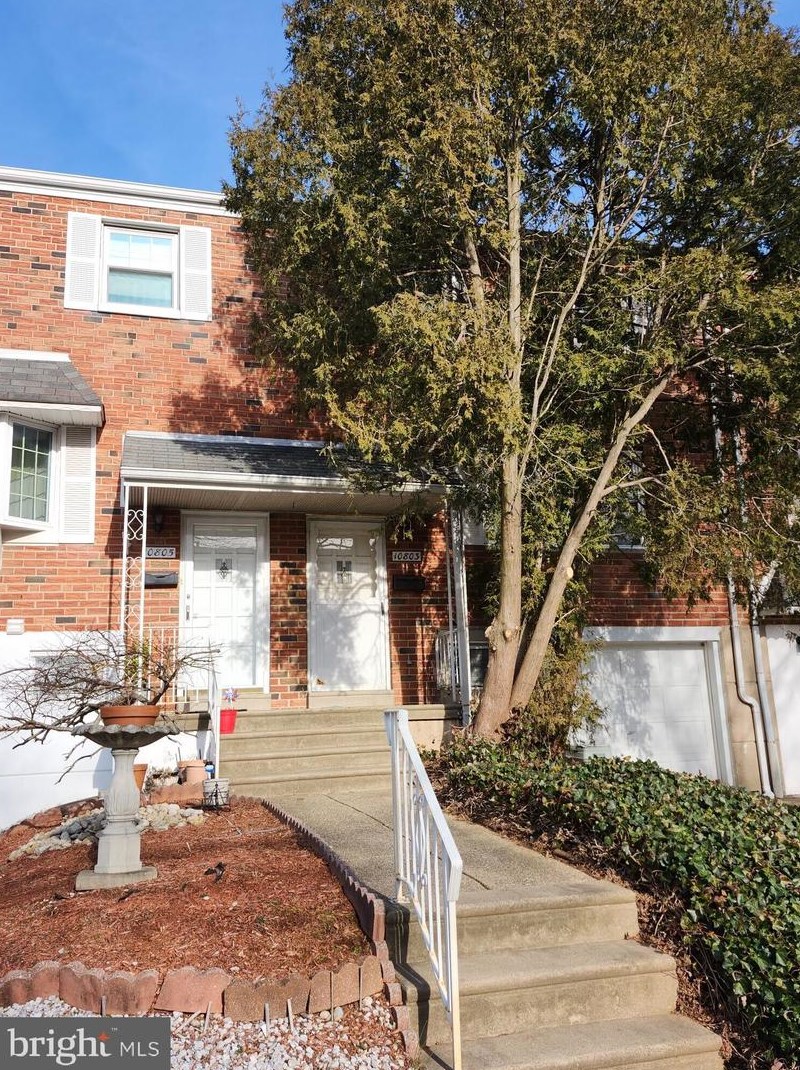 10803 Rayland Rd, Philadelphia, PA 19154-4029