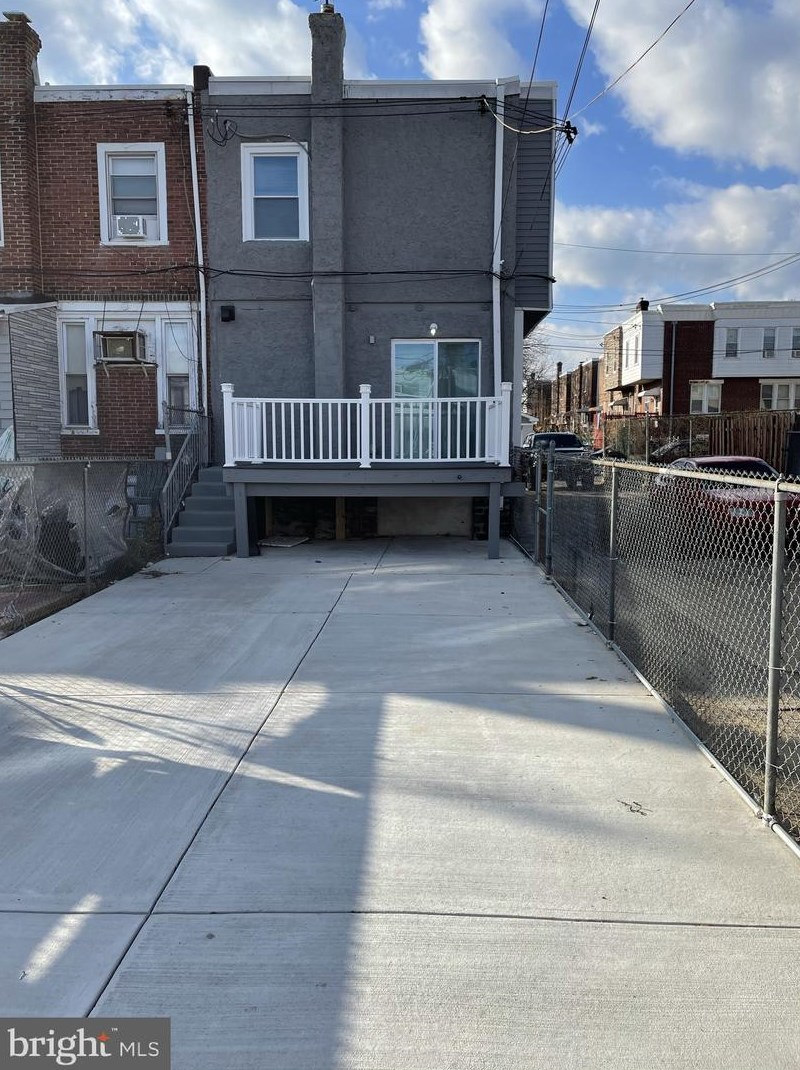5649 Fairhill St, Philadelphia, PA 19120-2206