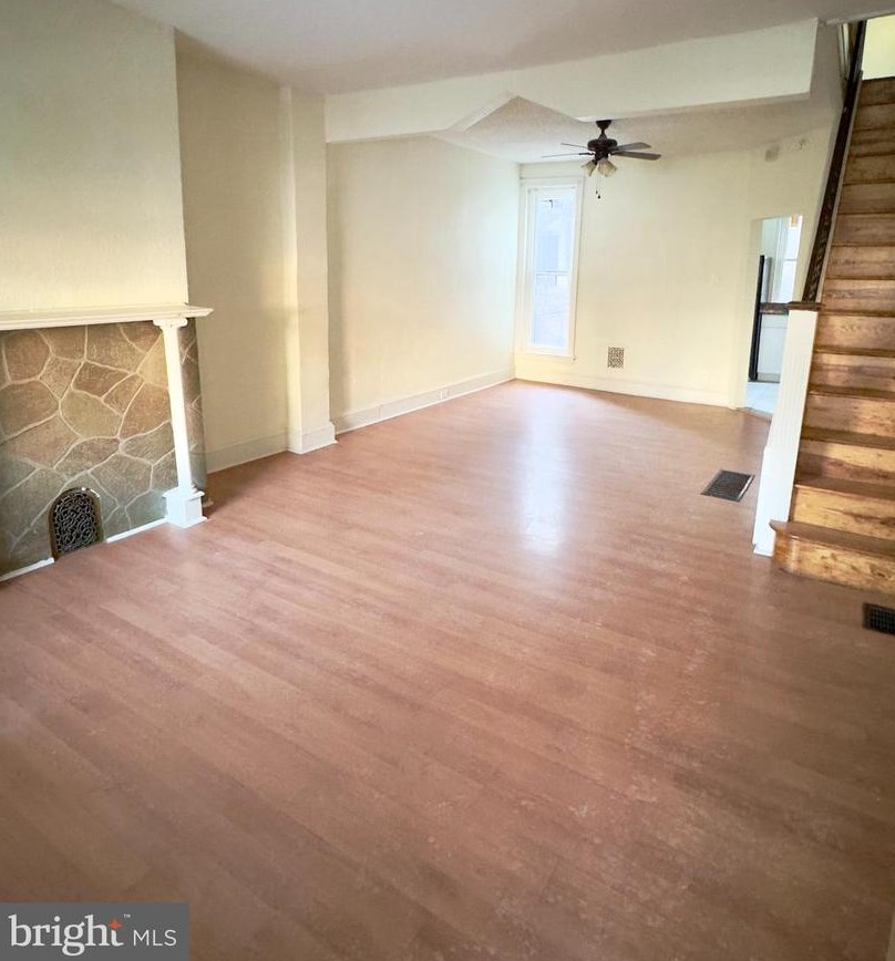 551 E Walnut Ln, Philadelphia, PA 19128