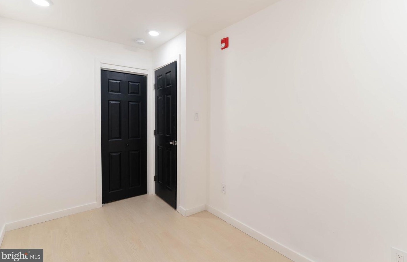 1004 N 43rd St #1, Philadelphia, PA 19104