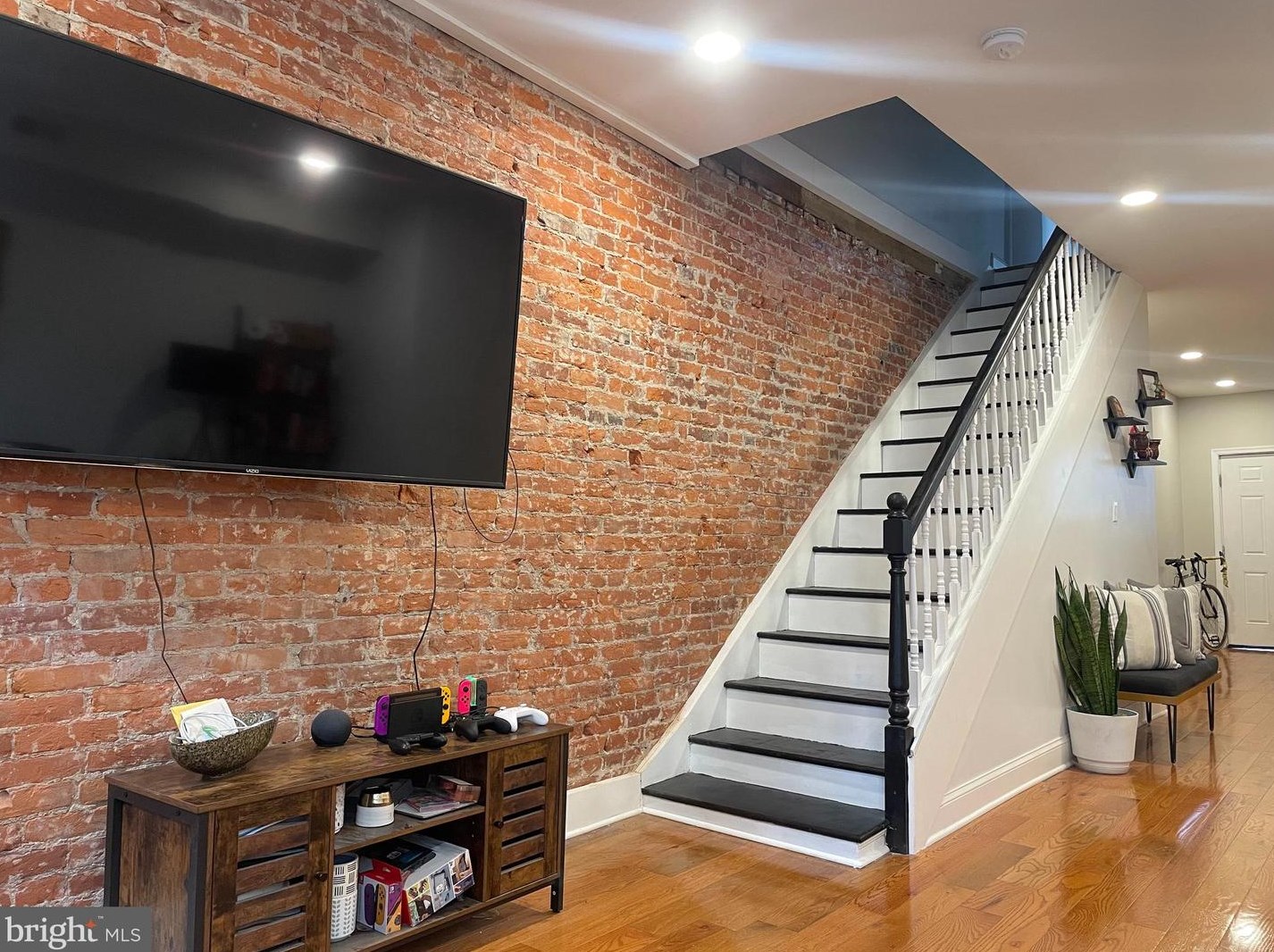 2109 Earp St, Philadelphia PA  19146-4531 exterior