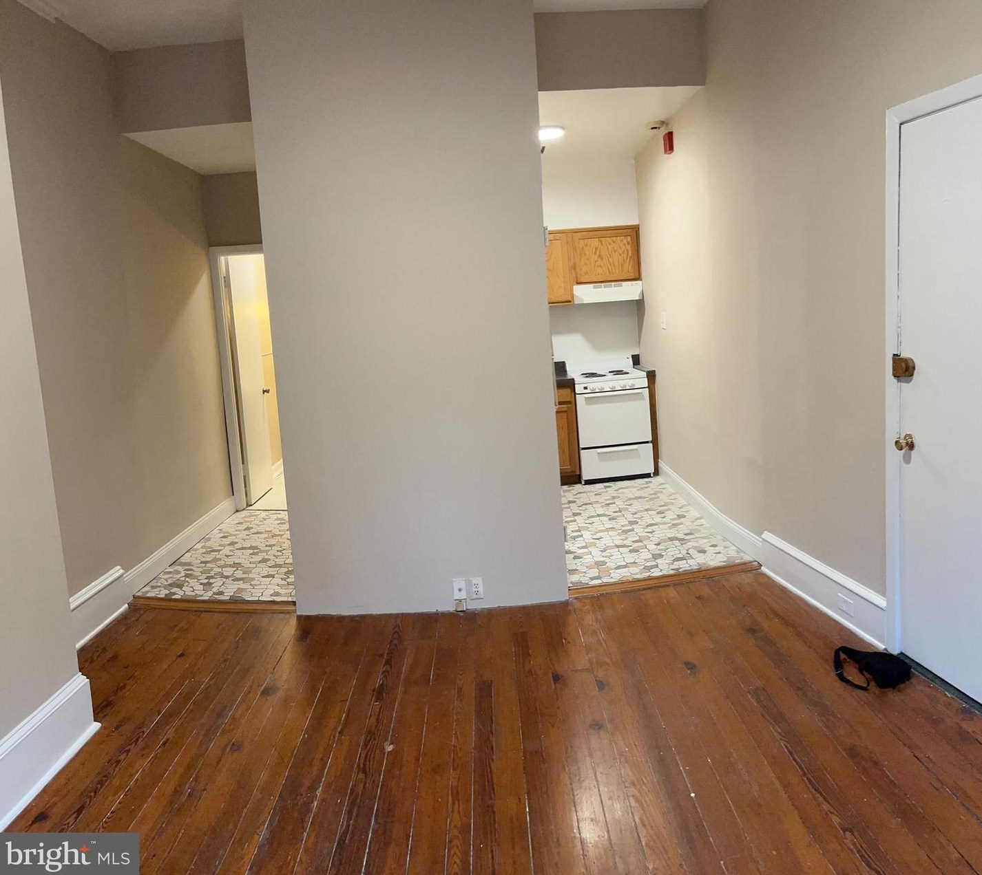 2638 Poplar St #1r, Philadelphia, PA 19130