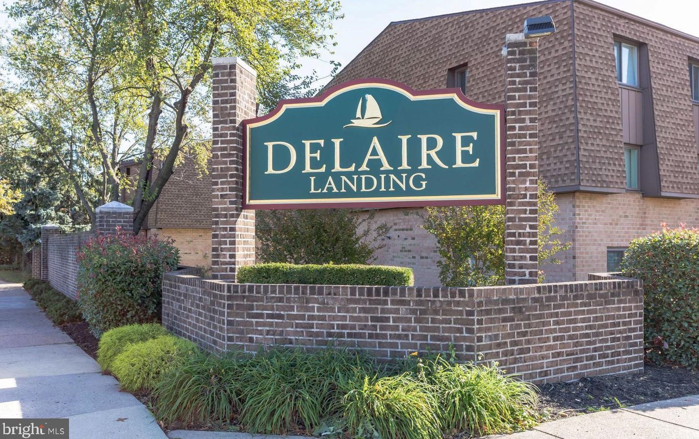 68201 Delaire Landing Rd, Philadelphia PA  19114-5426 exterior