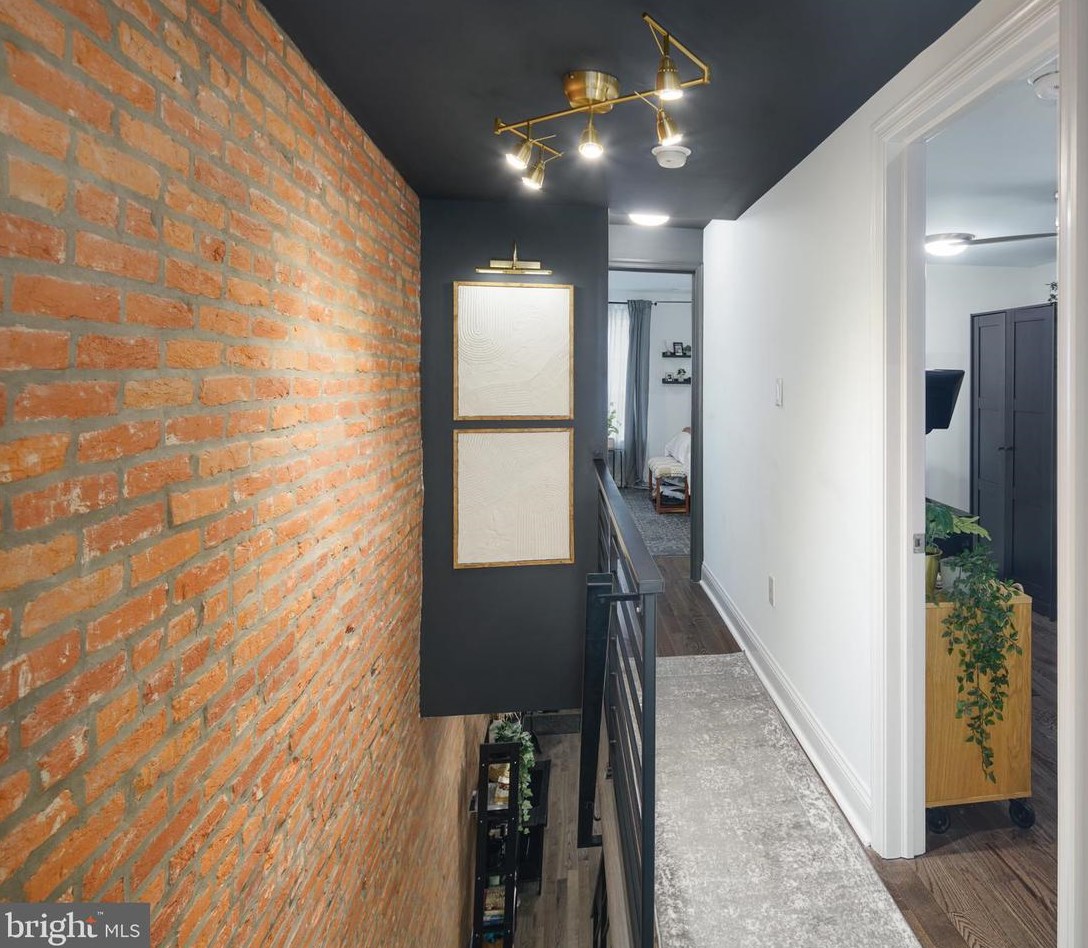 409 Hoffman St, Philadelphia PA  19148-2520 exterior