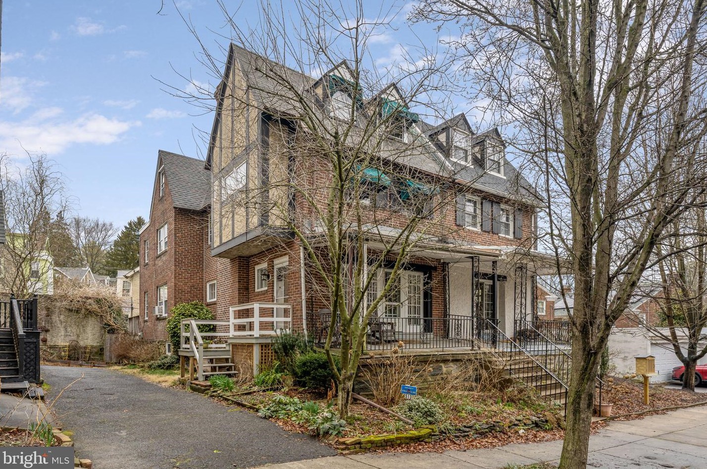 513 Burnham Rd, Philadelphia, PA 19119-3507