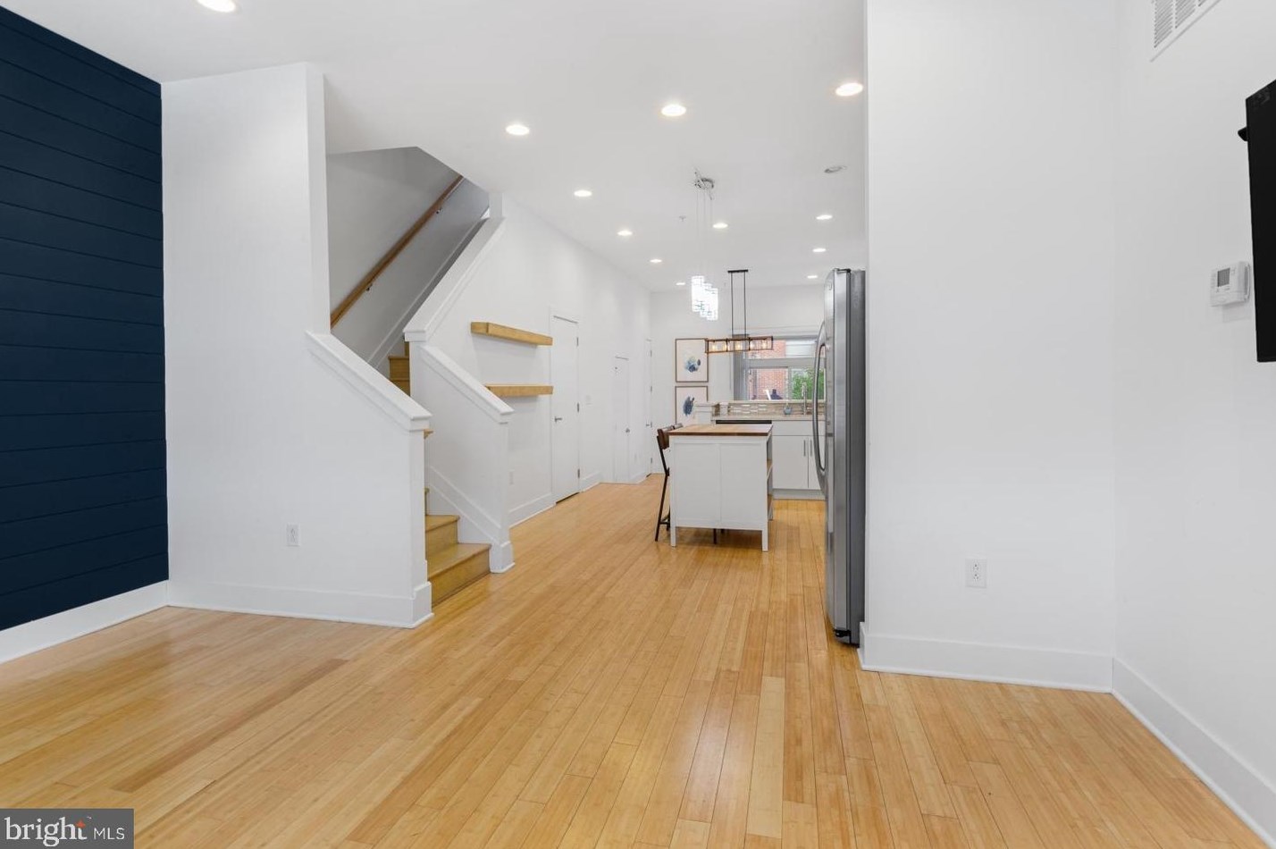 919 N 5th St #1, Philadelphia, PA 19123