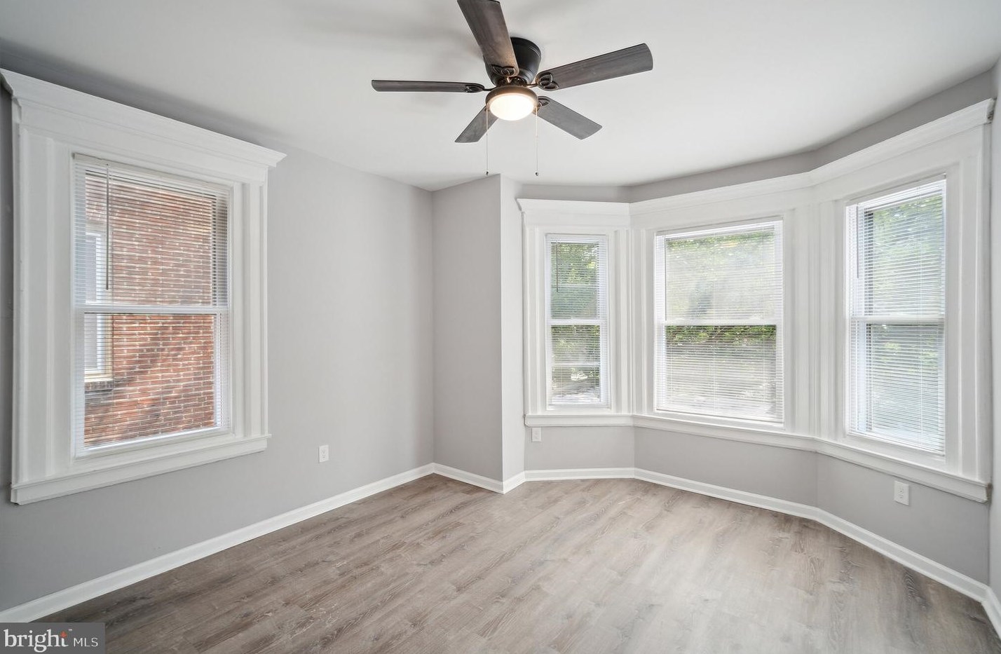 524 46th St, Philadelphia, PA 19143-2144