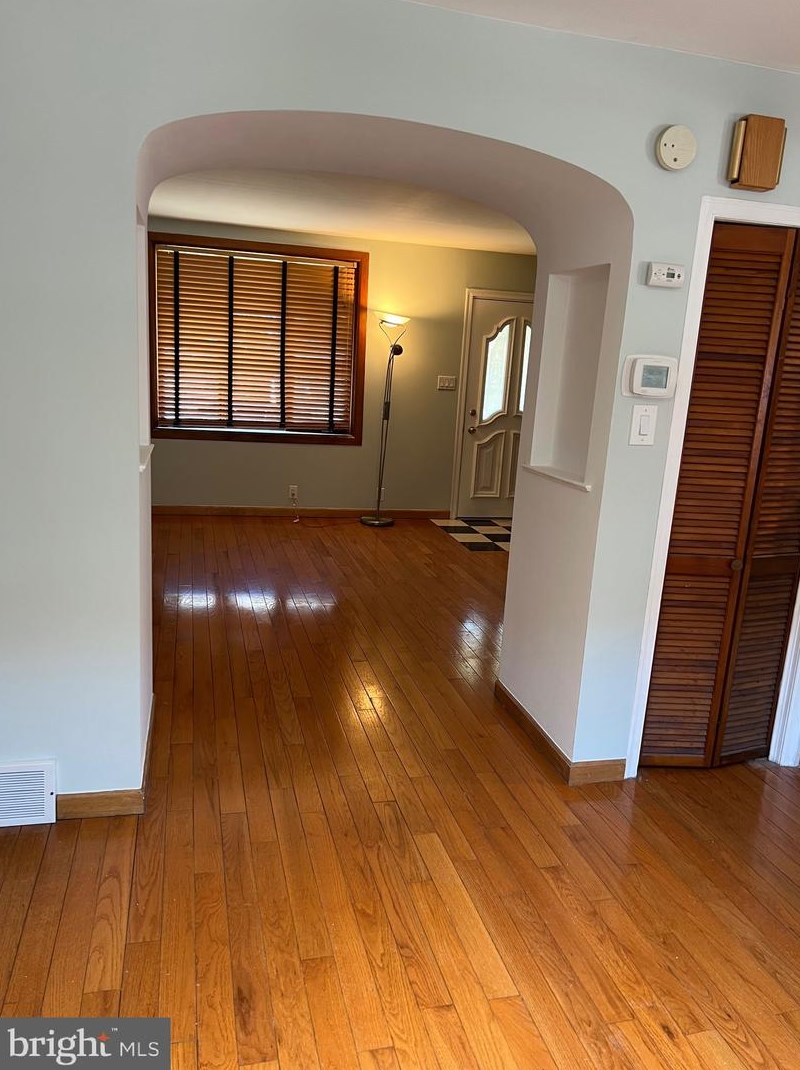 5814 N American St, Philadelphia, PA 19120