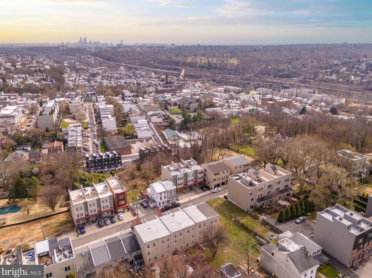 270 Delmar St, Philadelphia PA 19128-4502 exterior