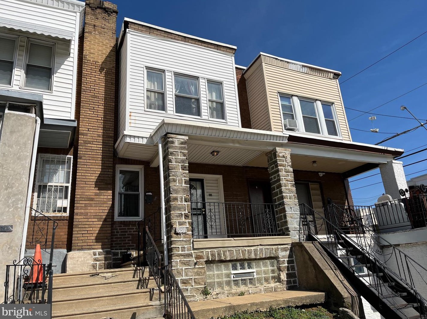 951 Sanger St, Philadelphia PA  19124-1033 exterior