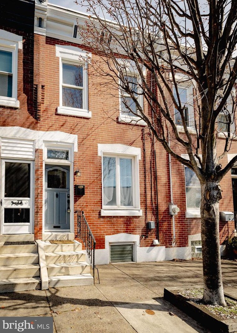 2519 Boston St, Philadelphia PA  19125-3010 exterior