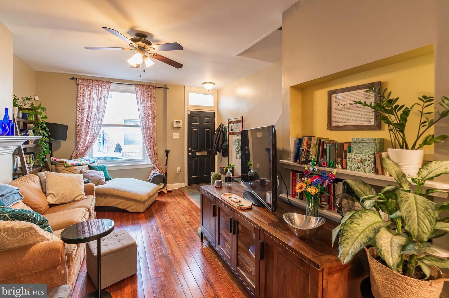 2450 Montrose St, Philadelphia, PA 19146