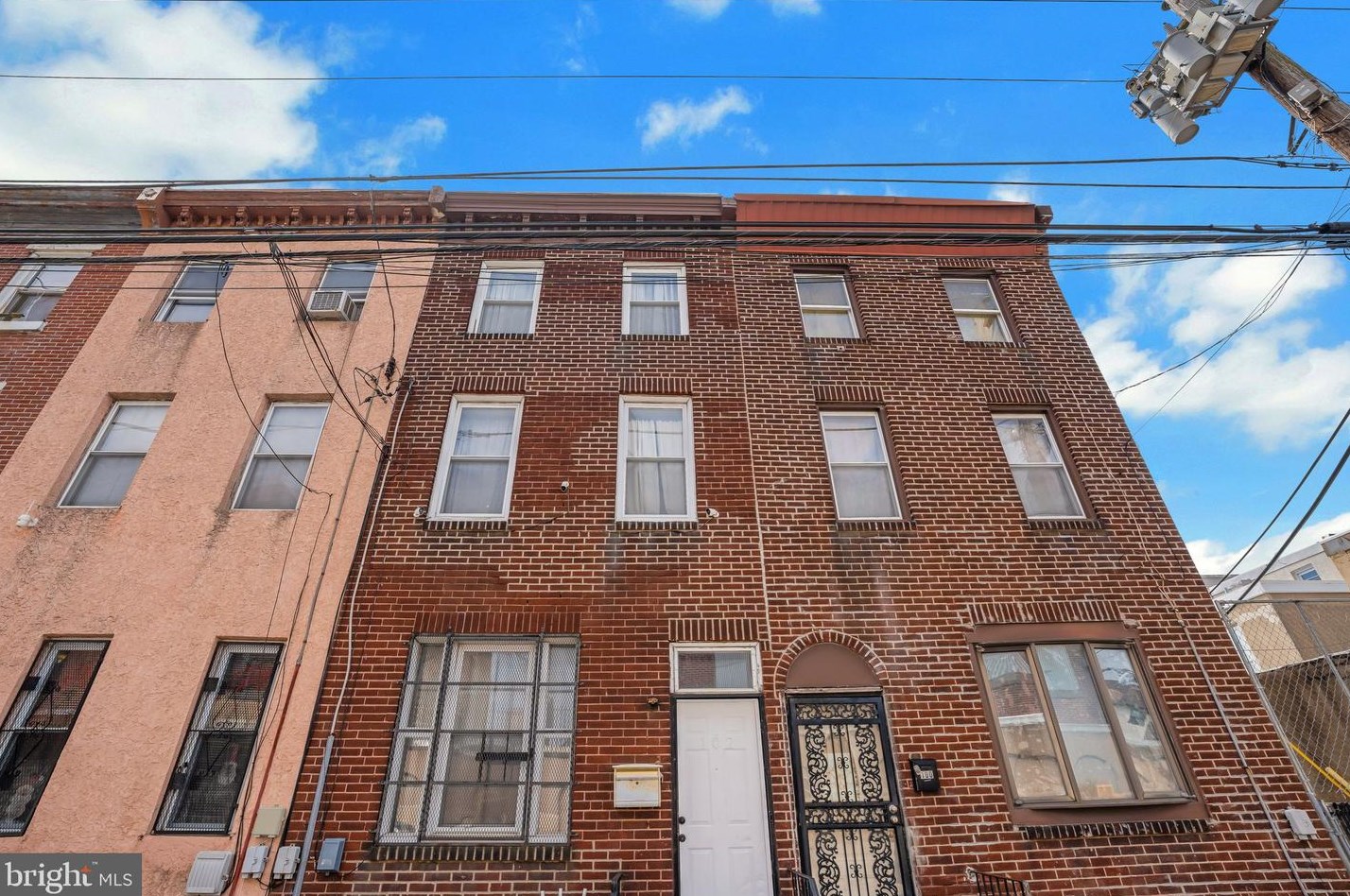 102 Huntingdon St, Philadelphia PA  19133-0040 exterior