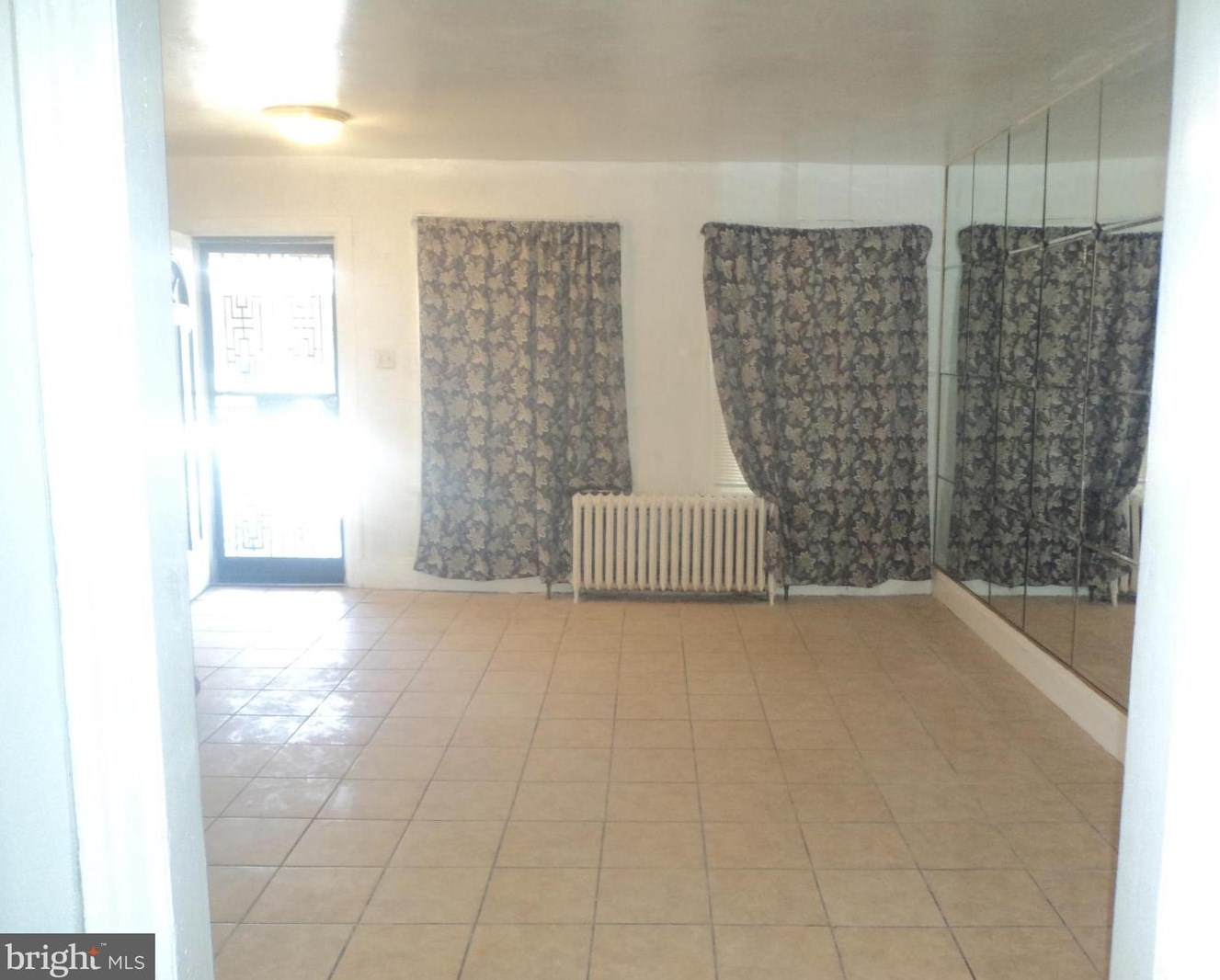 4842 Sydenham St, Philadelphia PA 19141-2121 exterior