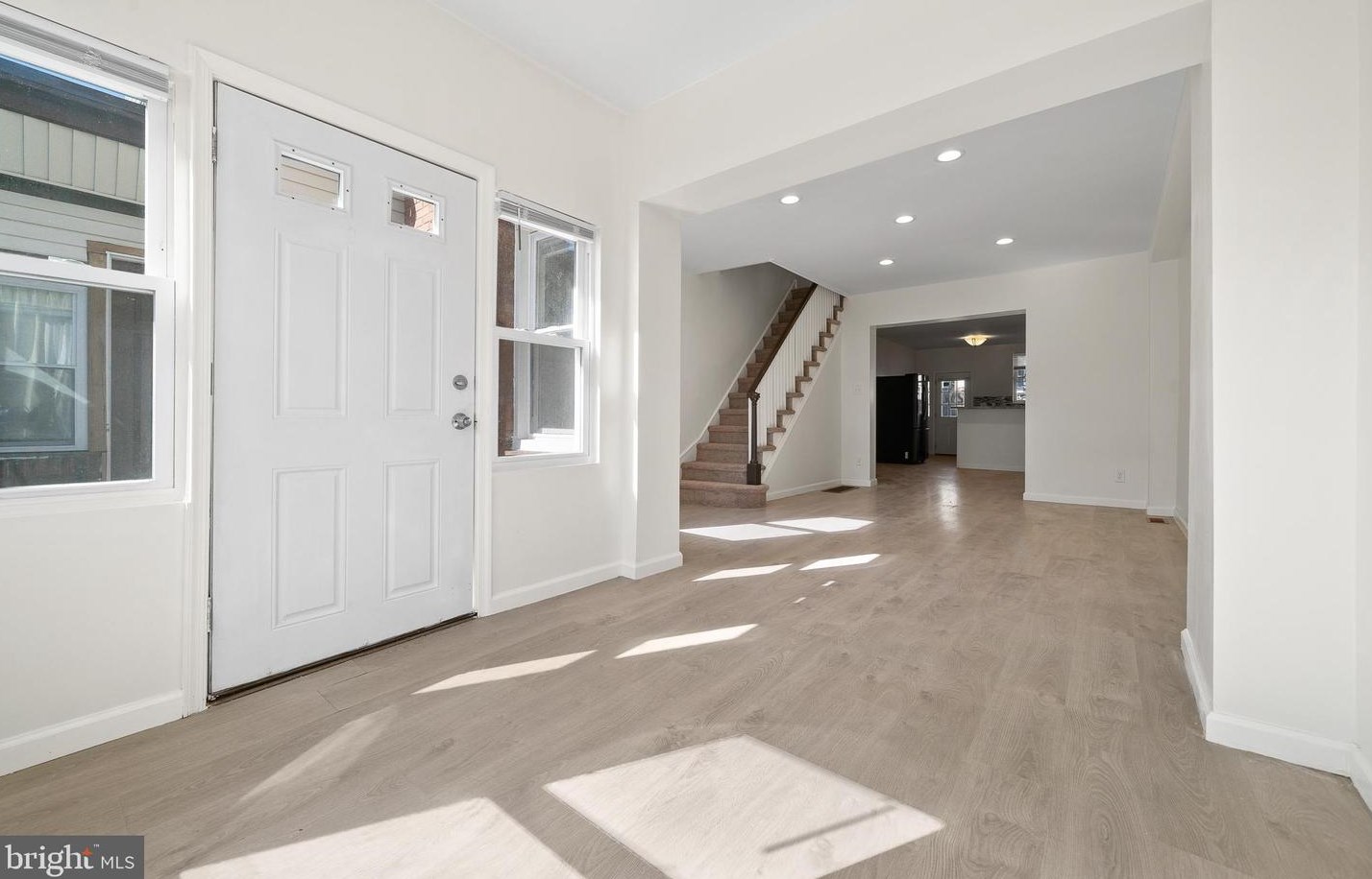 541 Geneva Ave, Philadelphia, PA 19120-2625