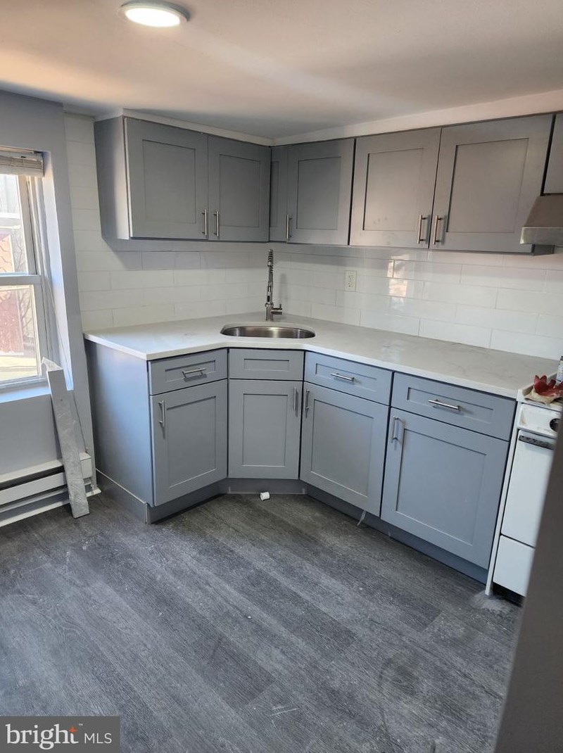 2314 Brown St #3rd Floor, Philadelphia, PA 19130