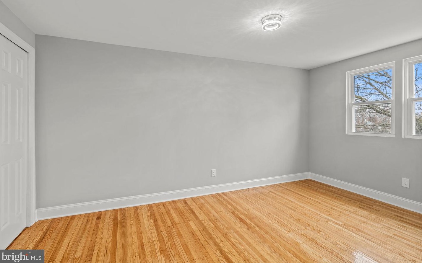 1331 Vernon Rd, Philadelphia PA  19150-2121 exterior