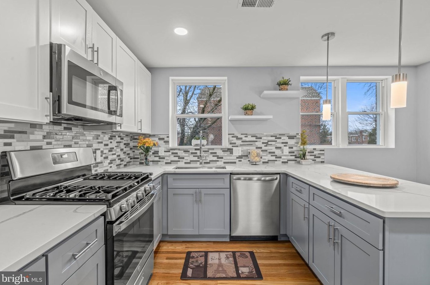 1331 Vernon Rd, Philadelphia PA  19150-2121 exterior