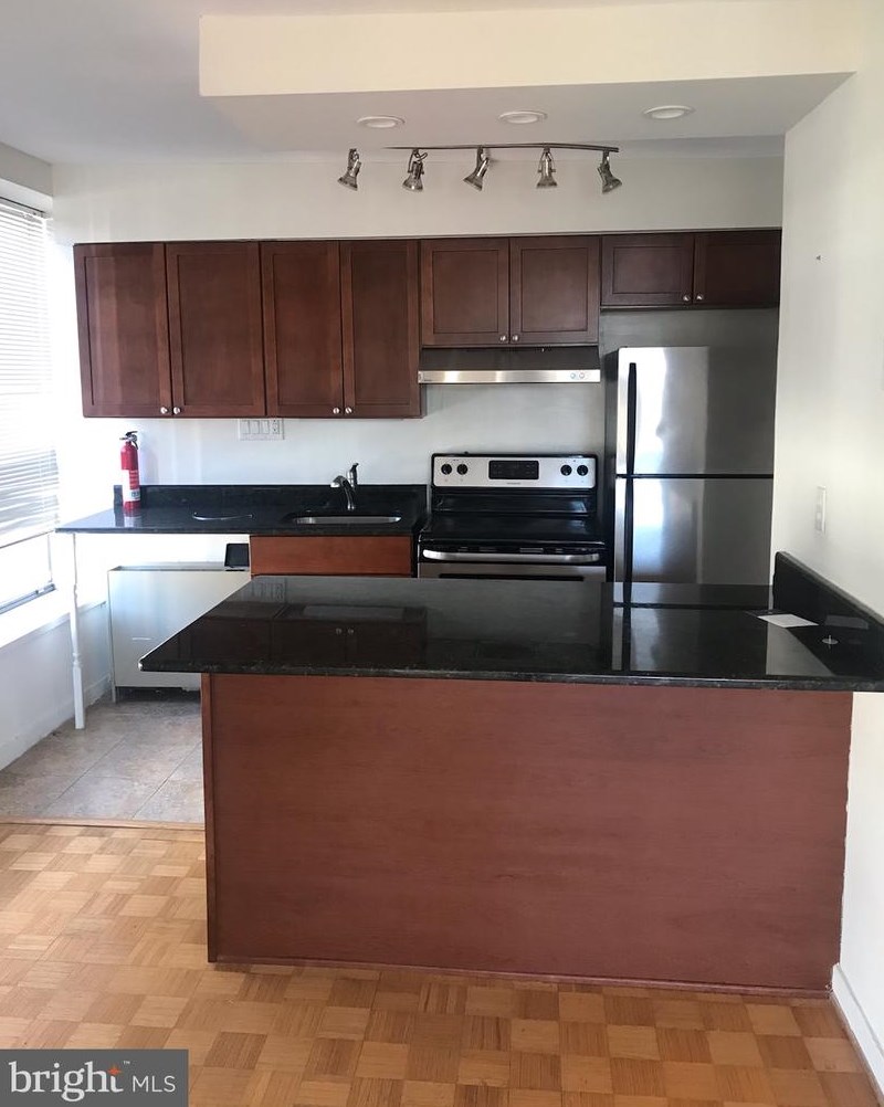 224 W Rittenhouse Square #815a, Philadelphia, PA 19103