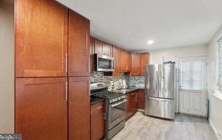 2438 Nicholas St, Philadelphia, PA 19121