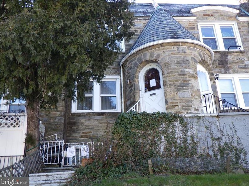 1622 W Godfrey Ave, Philadelphia, PA 19141