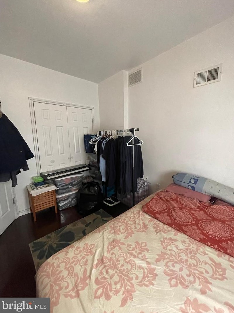 1436 Tasker St, Philadelphia, PA 19145