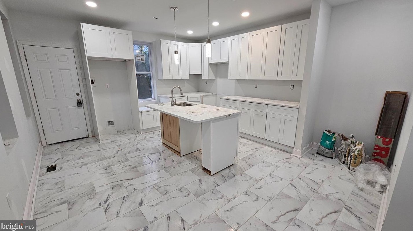 141 Apsley St, Philadelphia, PA 19144-3601
