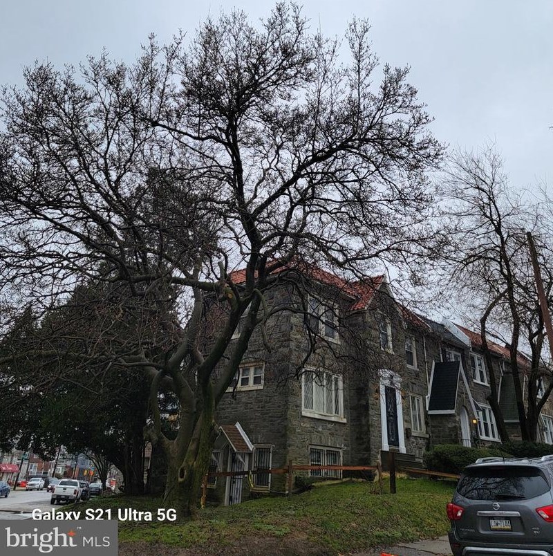 5706 Woodcrest Ave, Philadelphia, PA 19131-2225