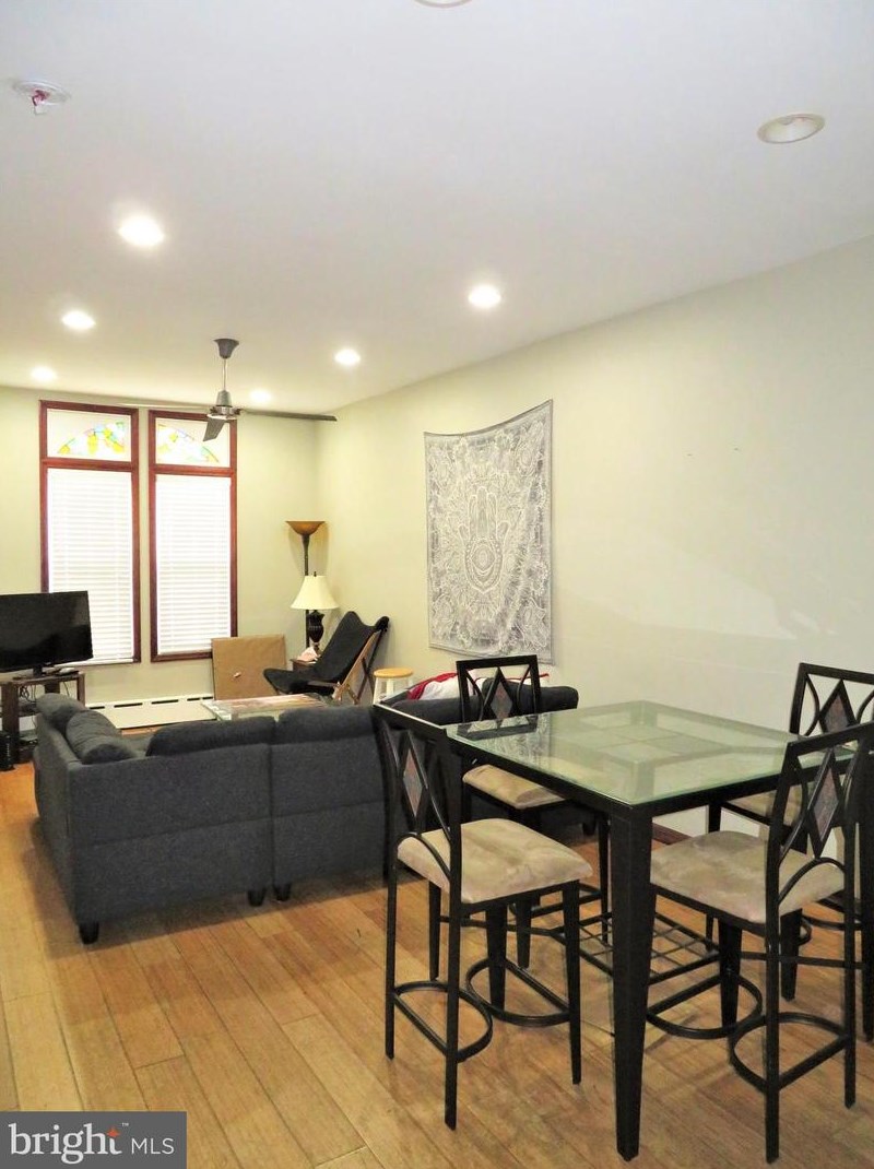 119 Ripka St, Philadelphia PA  19127-1906 exterior